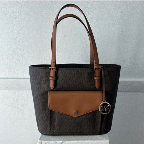 Michael Kors Handbags - Michael Kors Jet Set Large Logo Pocket Tote Bag